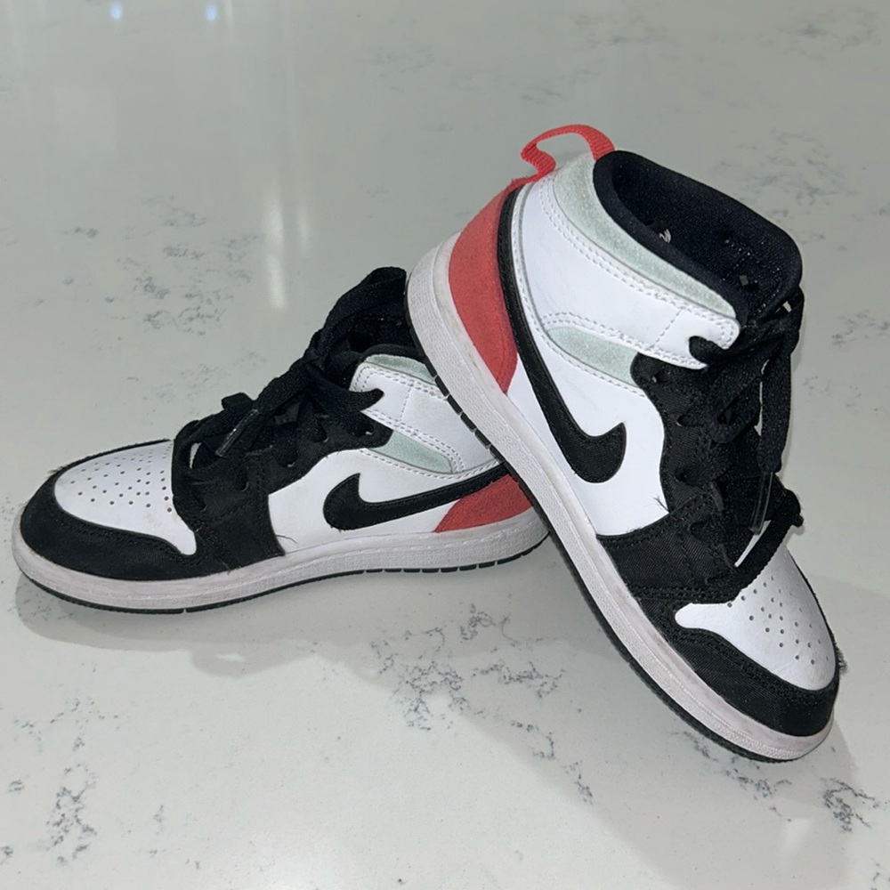 Kids Jordan Ones